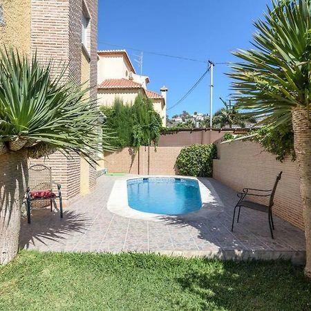 Habitaciones En Casa Centrica Con Piscina Almuñécar Eksteriør billede