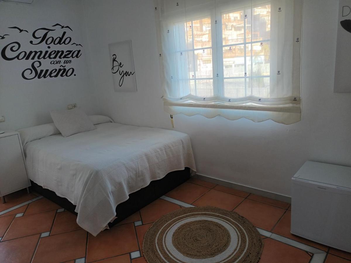 Habitaciones En Casa Centrica Con Piscina Almuñécar Eksteriør billede