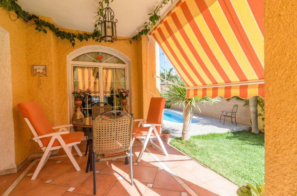 Habitaciones En Casa Centrica Con Piscina Almuñécar Eksteriør billede