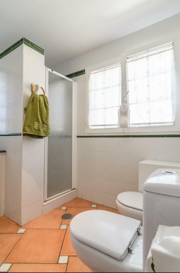 Habitaciones En Casa Centrica Con Piscina Almuñécar Eksteriør billede