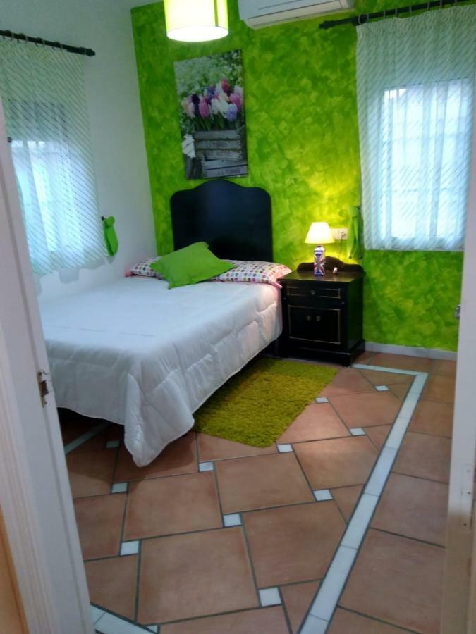 Habitaciones En Casa Centrica Con Piscina Almuñécar Eksteriør billede