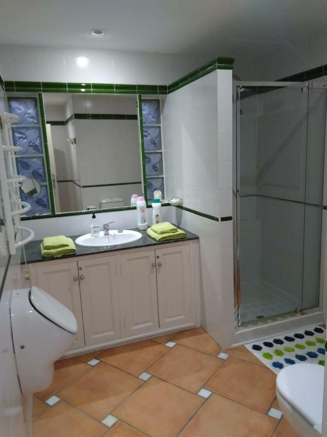 Habitaciones En Casa Centrica Con Piscina Almuñécar Eksteriør billede