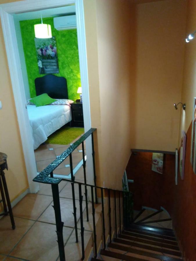 Habitaciones En Casa Centrica Con Piscina Almuñécar Eksteriør billede